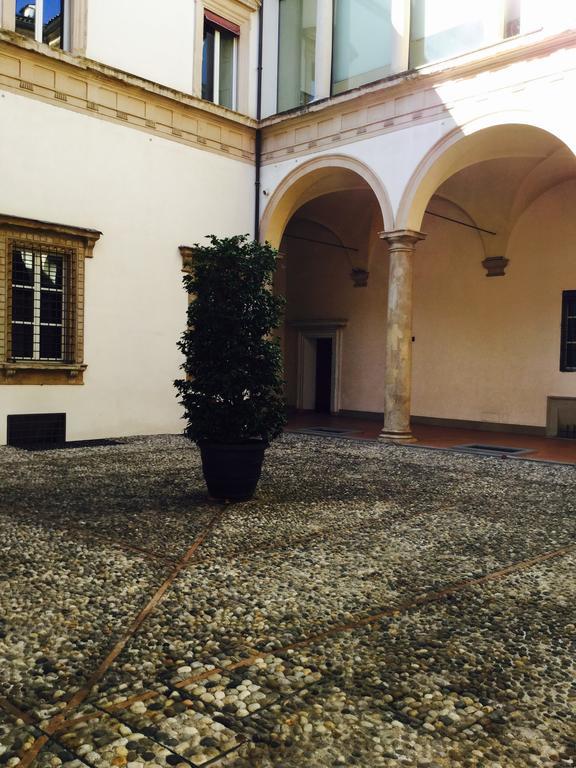 Tl Palazzo Fantuzzi Apartment Bologna Room photo