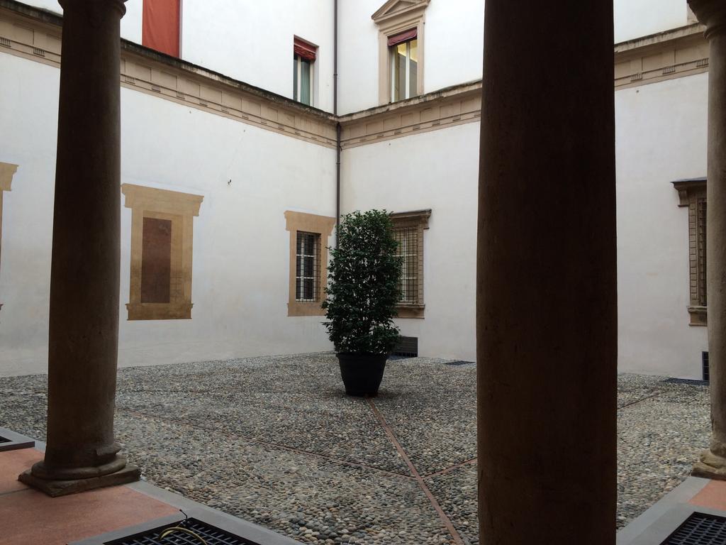 Tl Palazzo Fantuzzi Apartment Bologna Exterior photo